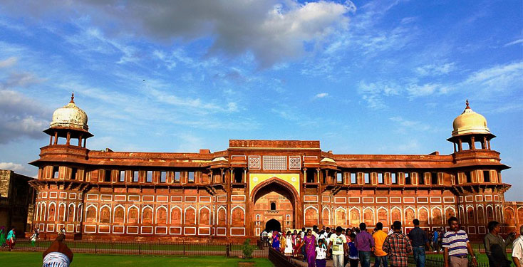 About Jahangir Palace